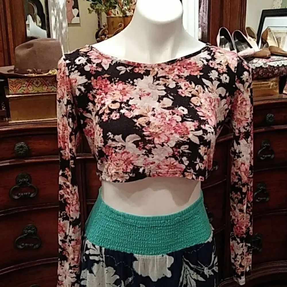 Charlotte russe crop top